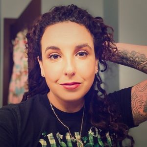 Meet your Posher, Haley